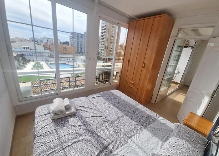 La Carihuela Apartment *